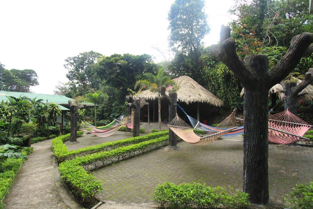 Santa Elena Hostel Resort Monteverde Exterior photo